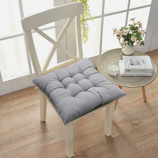 coussin de chaise gris rembourré