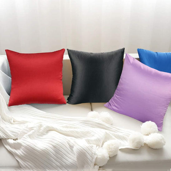 Housses de coussins en satin disponible en plusieurs couleurs élégante